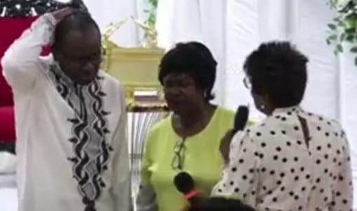 PASTOR RECONHECE “GRAÇA ESPECIAL” EM CULTO NA IGREJA PENTECOSTAL DE FÉ E LIBERTAÇÃO